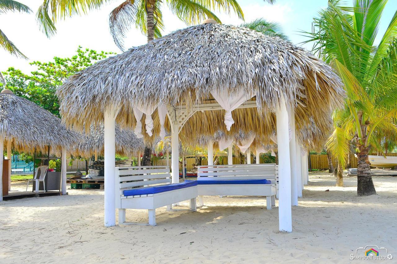 Arenas Beach Hotel Corn Island Extérieur photo