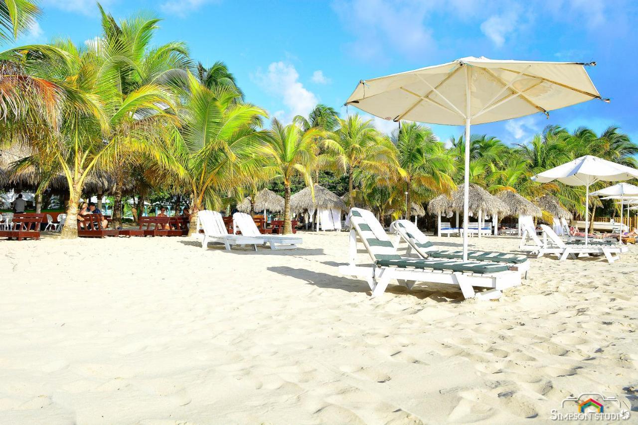 Arenas Beach Hotel Corn Island Extérieur photo